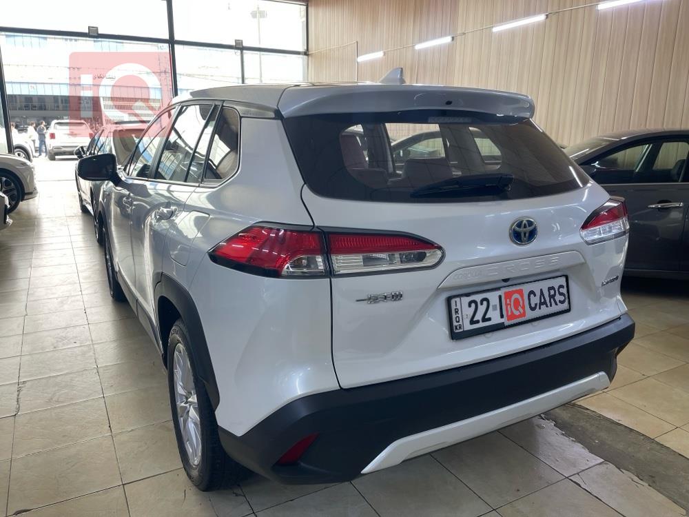 تۆیۆتا کۆرۆلا کرۆس